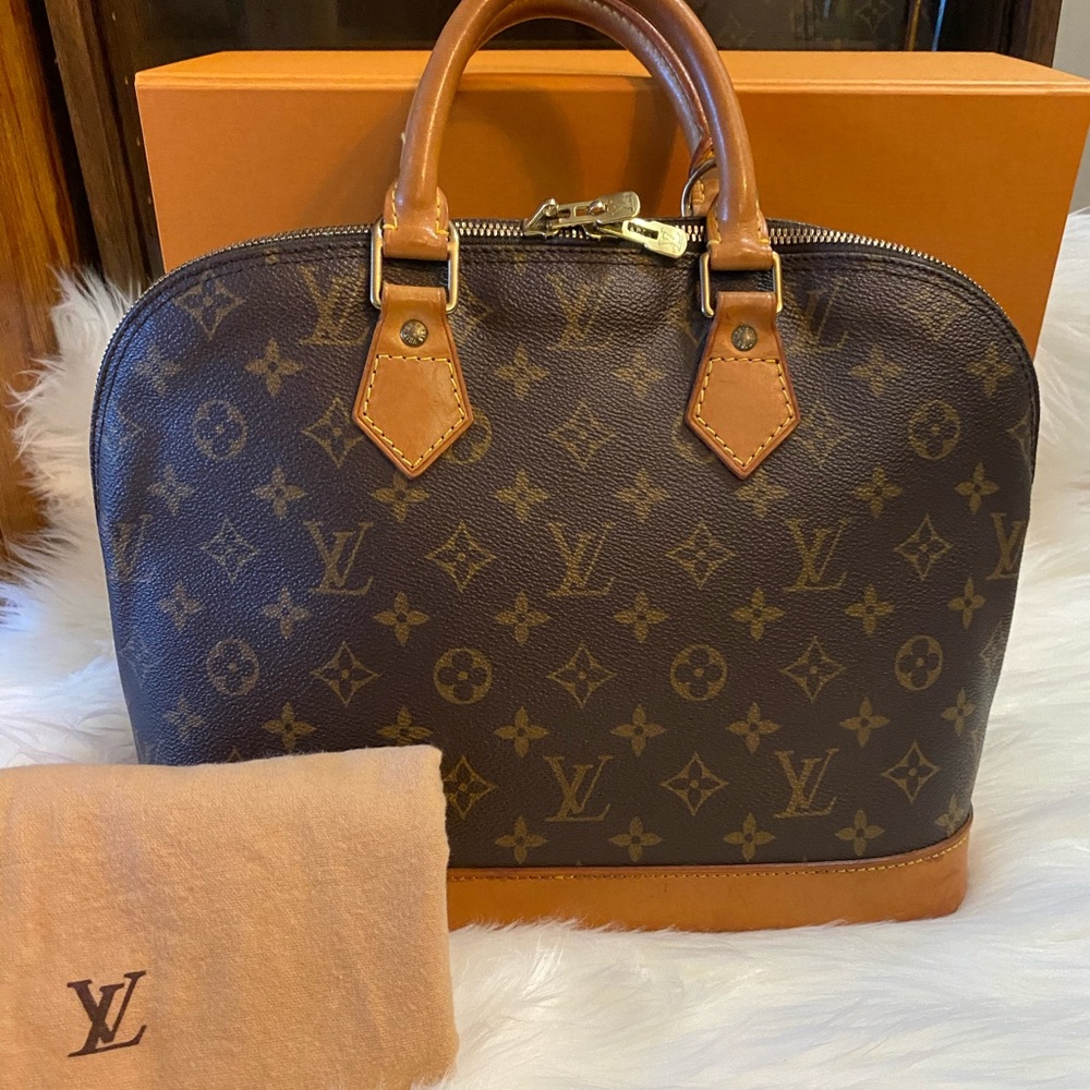 ❌SOLD❌Louis Vuitton Alma Pm
